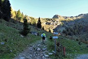 10 Partiamo dalla conca di Mezzeno (1576 m)